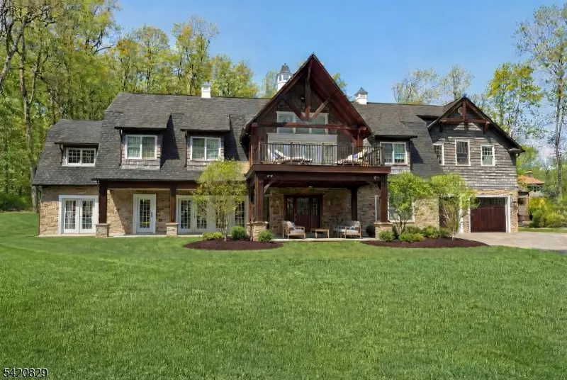 3 Laurel Ln, Chester Twp., NJ 07930