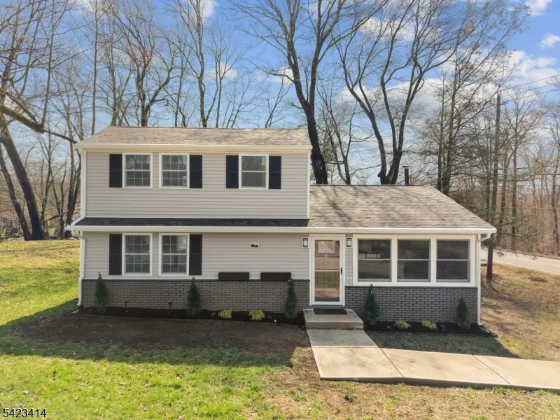 4 Melody Ln, West Milford Twp., NJ 07480