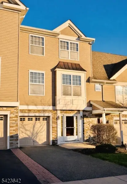 46 Junegrass Way, Allamuchy Twp., NJ 07840