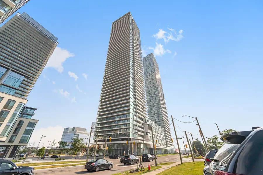 950 Portage Pkwy #3902, Vaughan, ON L4K 0J7
