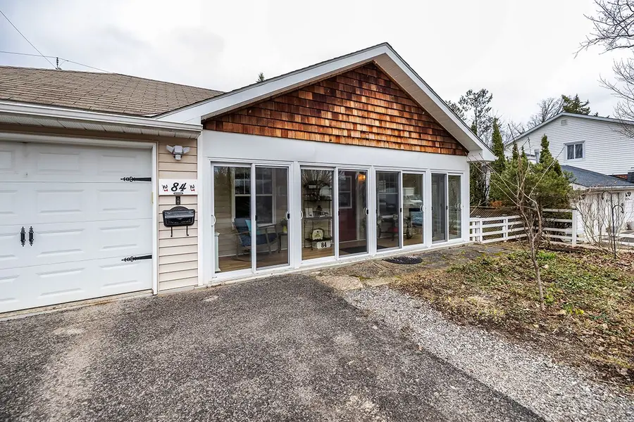 84 Nevin AVE, Peterborough, ON K9J 6E8