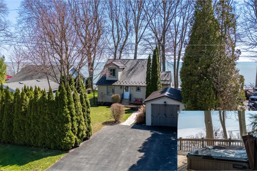 17 Bee ST, Norfolk, ON N0E 1P0