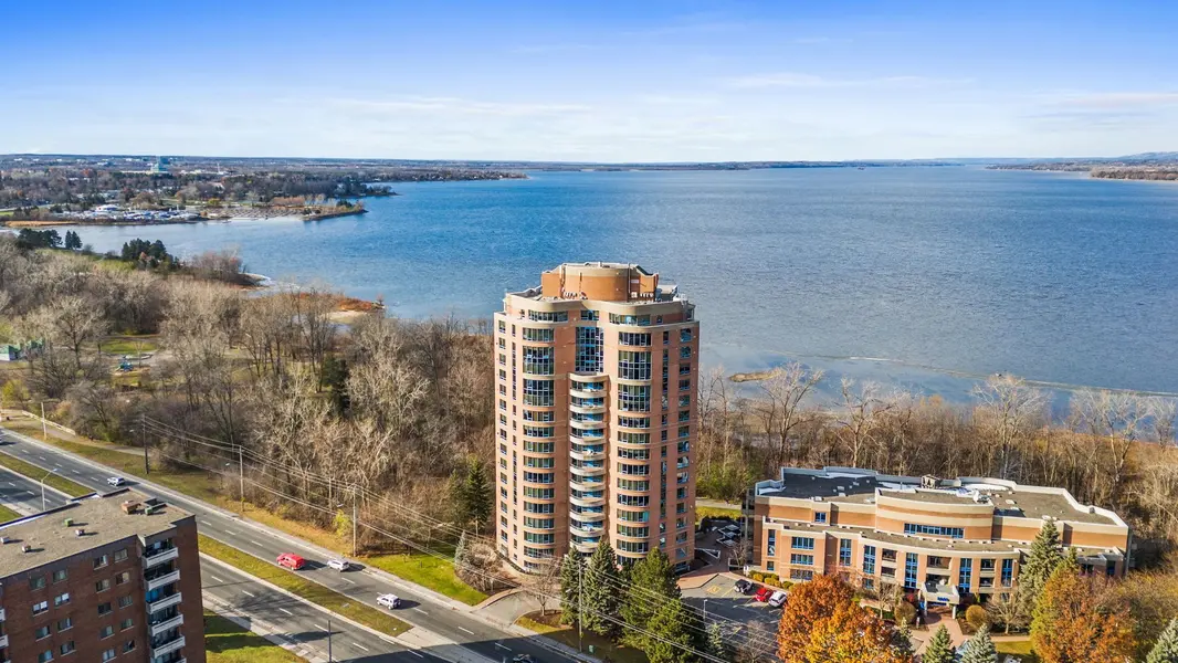 3105 Carling AVE #504, Crystal Bay - Rocky Point - Bayshore, ON K2H 5A6