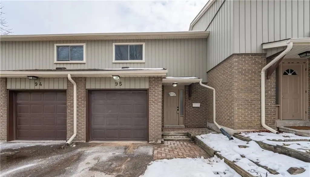 51 Paulander DR #95, Kitchener, ON N2M 5E5