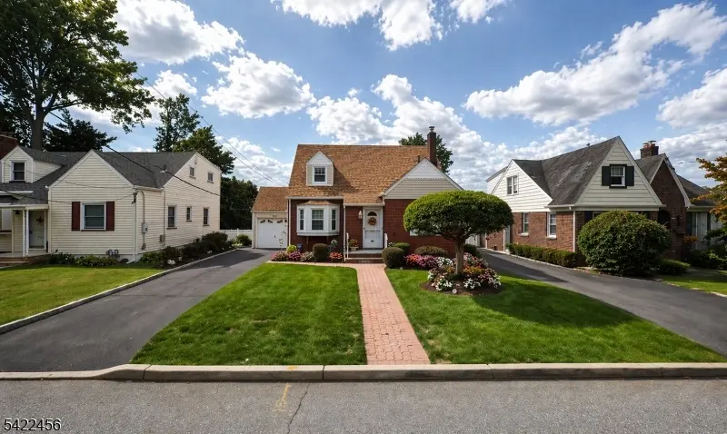 59 Pershing Rd, Clifton City, NJ 07013