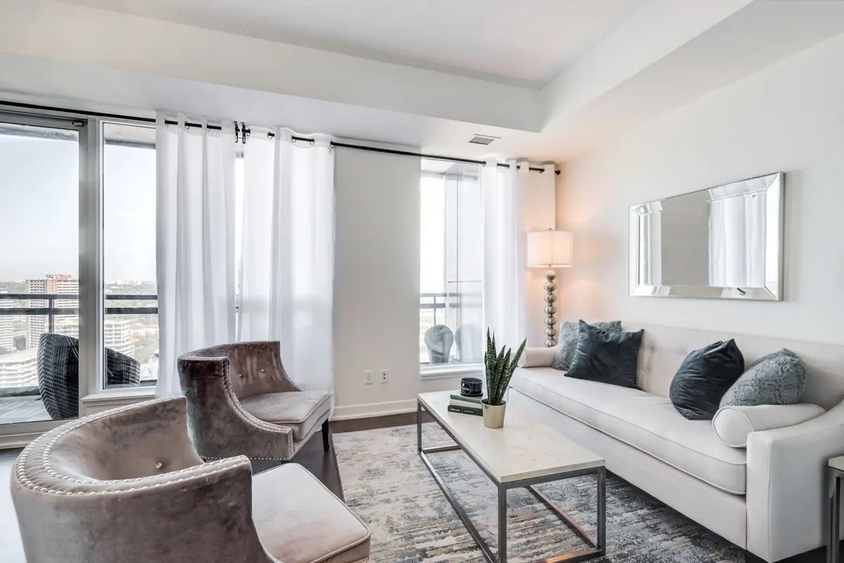 225 Sackville ST #2312, Toronto C08, ON M5A 3H1