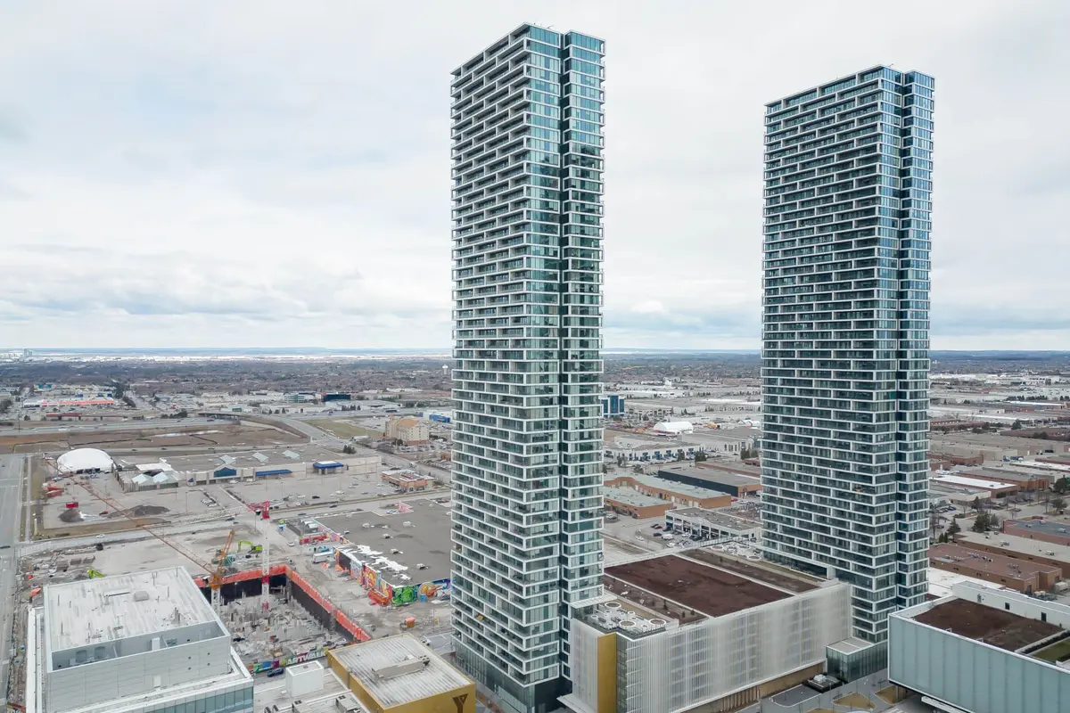 5 Buttermill AVE #2910, Vaughan, ON L4K 0J5