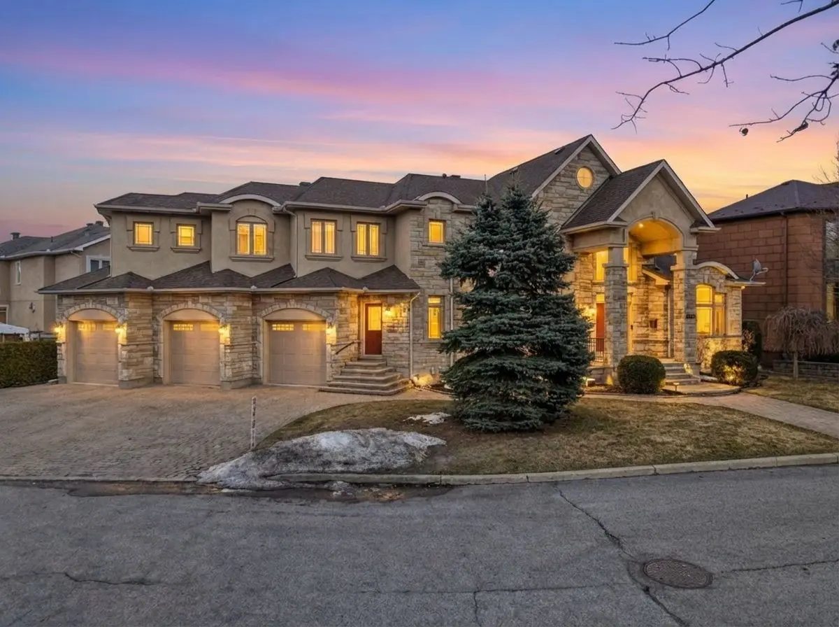 453 Rahul CRES, Mooneys Bay - Carleton Heights And Area, ON K2C 4H8