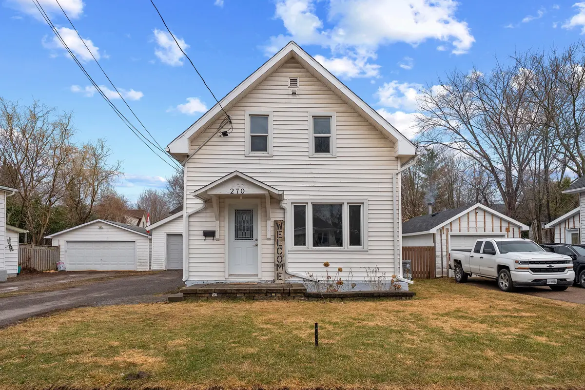 270 HARRY ST, Renfrew, ON K7V 3E3