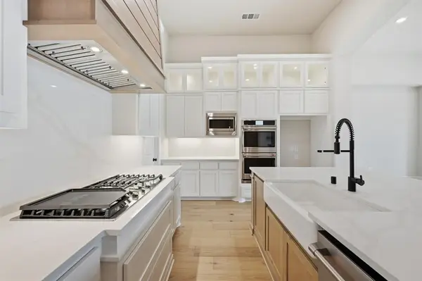 4317 Sandbrock Parkway, Aubrey, TX 76227