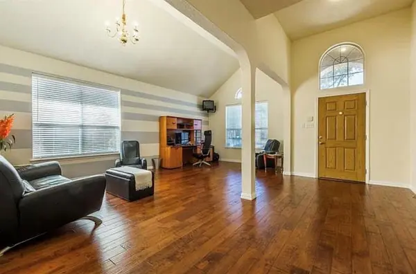 8412 Muirwood Trail, Fort Worth, TX 76137