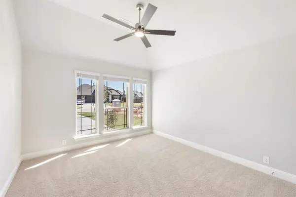 2114 Redding Drive, Mansfield, TX 76084