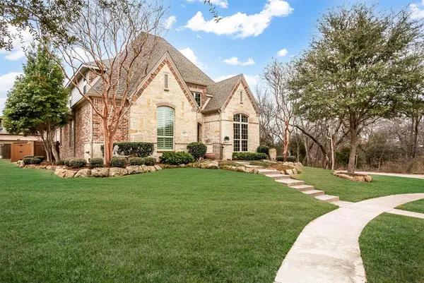 907 Clear Water Drive, Allen, TX 75013