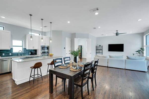 2119 Albany Street, Dallas, TX 75201