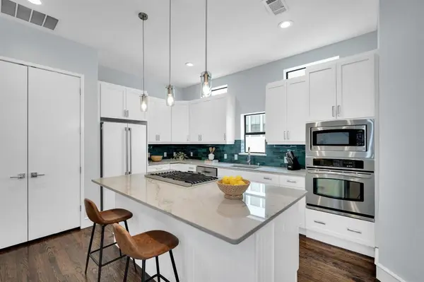 2119 Albany Street, Dallas, TX 75201