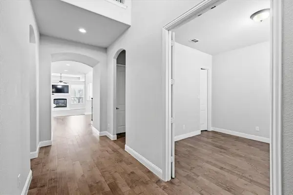 6816 Westbury Drive, North Richland Hills, TX 76180