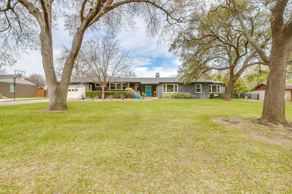 6732 Fortune Road, Fort Worth, TX 76116