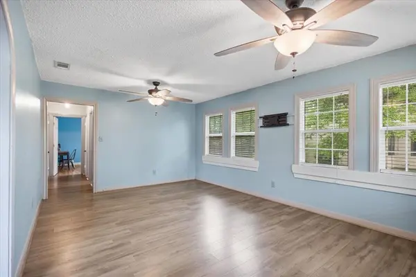 606 Glazner Street, Hawkins, TX 75765