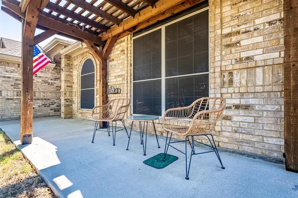 9216 Harvard Avenue, Fort Worth, TX 76118