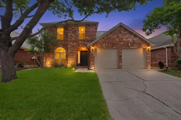9128 Chardin Park Drive, Fort Worth, TX 76244