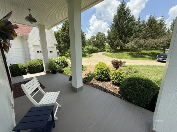 7200 N Coolville Ridge, Athens, OH 45701