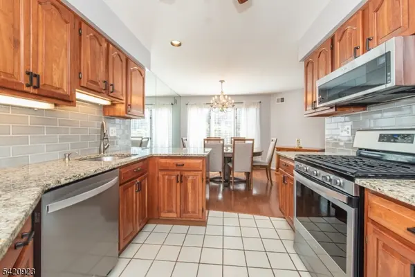 2 Tulip Cres #1A, Little Falls Twp., NJ 07424