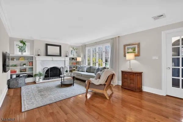 20 Parkview Dr, Millburn Twp., NJ 07041