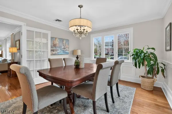 20 Parkview Dr, Millburn Twp., NJ 07041