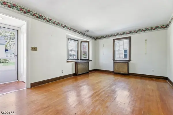 59 Pershing Rd, Clifton City, NJ 07013