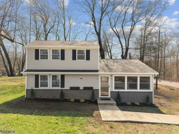 4 Melody Ln, West Milford Twp., NJ 07480