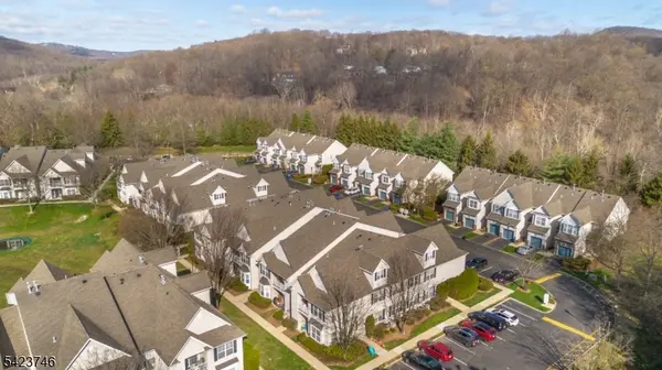 366 Cambridge Dr, Butler Boro, NJ 07405