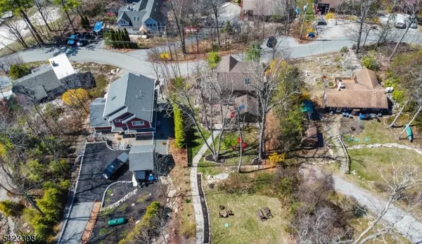 1046 Lakeside Dr E, Vernon Twp., NJ 07422