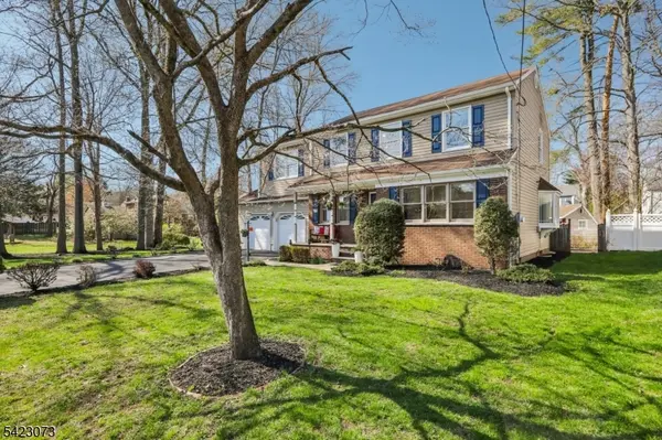 53 Salem St, Edison Twp., NJ 08820