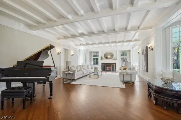 40 Highland Ave, Millburn Twp., NJ 07078