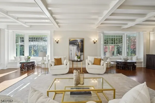 40 Highland Ave, Millburn Twp., NJ 07078