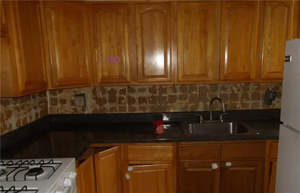 260 Linden BLVD #2F, Brooklyn, NY 11226