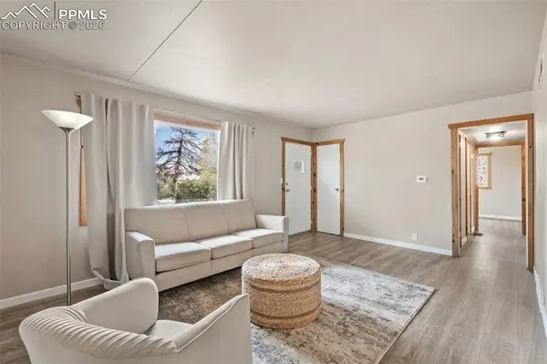 409 Burlington AVE, Colorado Springs, CO 80905