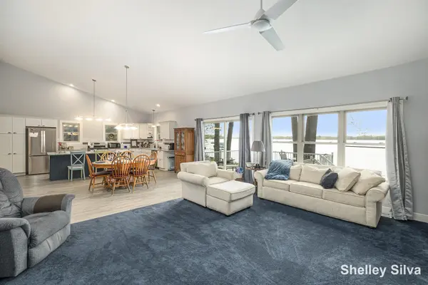 2496 Wolf Lake DR, Peacock Twp, MI 49304