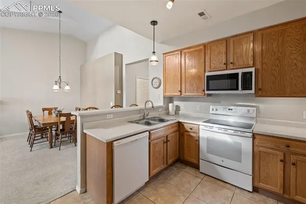 1256 Paula CIR, Monument, CO 80132