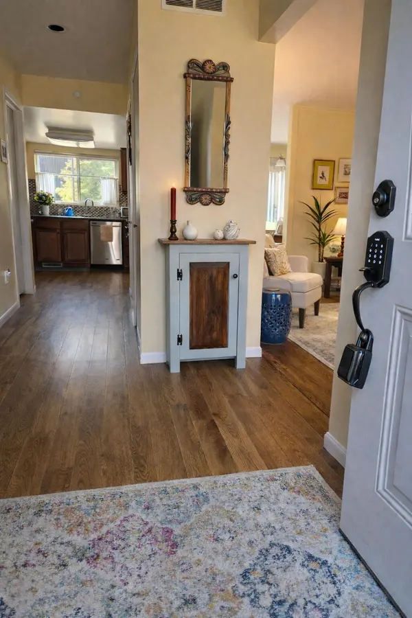 156 Carberry Hill CT, Kalamazoo Twp, MI 49006