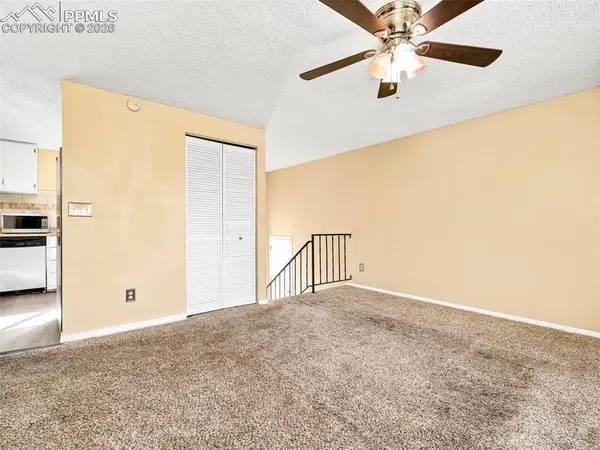 1620 River DR, Fountain, CO 80817