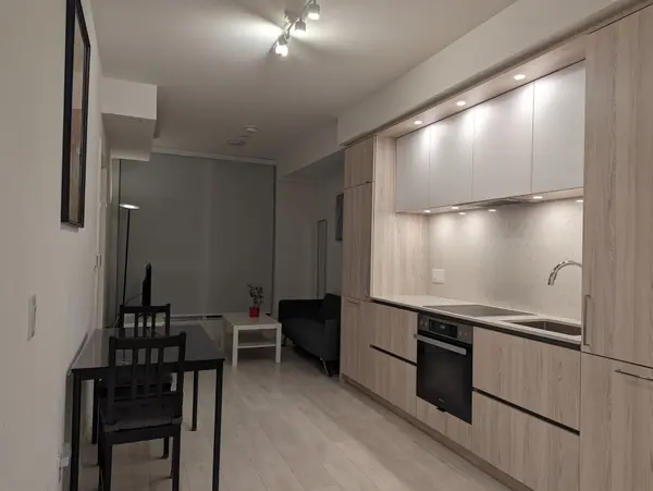 15 Mercer ST #602, Toronto C01, ON M5V 1H2