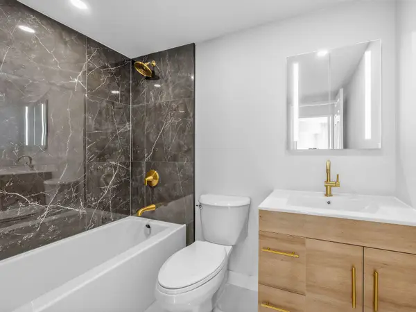 7 Bishop AVE #501, Toronto C14, ON M2M 4J4