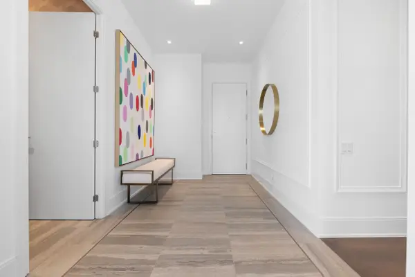 50 Charles ST E #PH 02 (5502), Toronto C08, ON M4Y 0C3