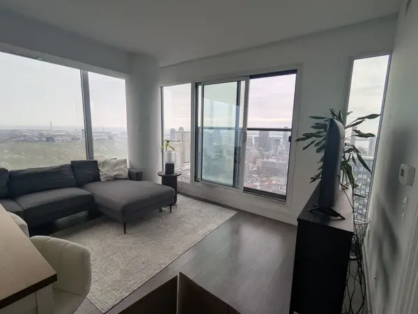 181 Dundas ST E #4605, Toronto C08, ON M5A 0N5