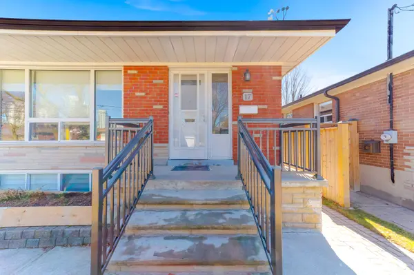 17 Madrid ST, Toronto E09, ON M1P 4L7