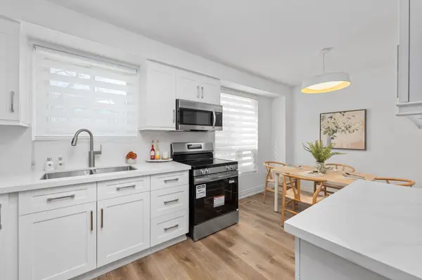 1400 Mary ST N #3, Oshawa, ON L1G 7B6