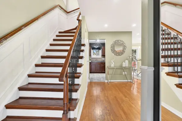 129 Radford DR, Ajax, ON L1T 2C3