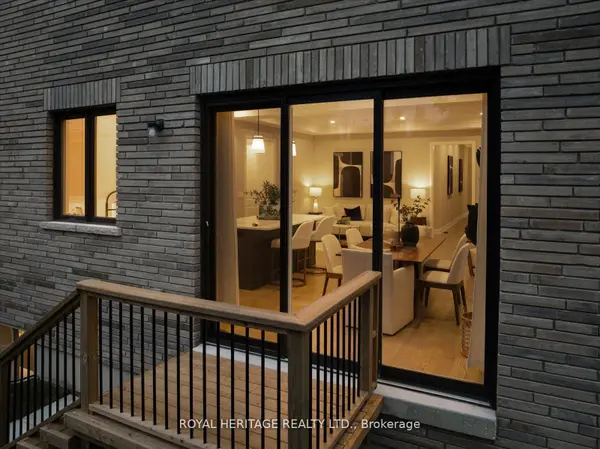 7 Inverlynn WAY, Whitby, ON L1N 2S6