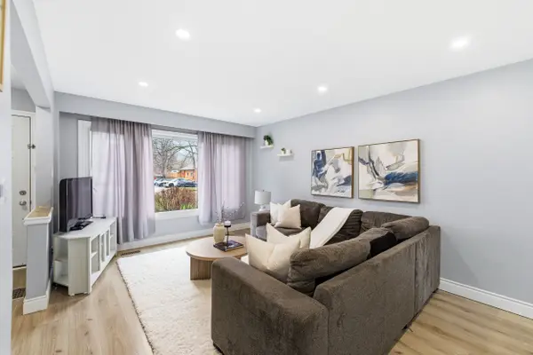 396 Wilson RD N, Oshawa, ON L1G 6E5